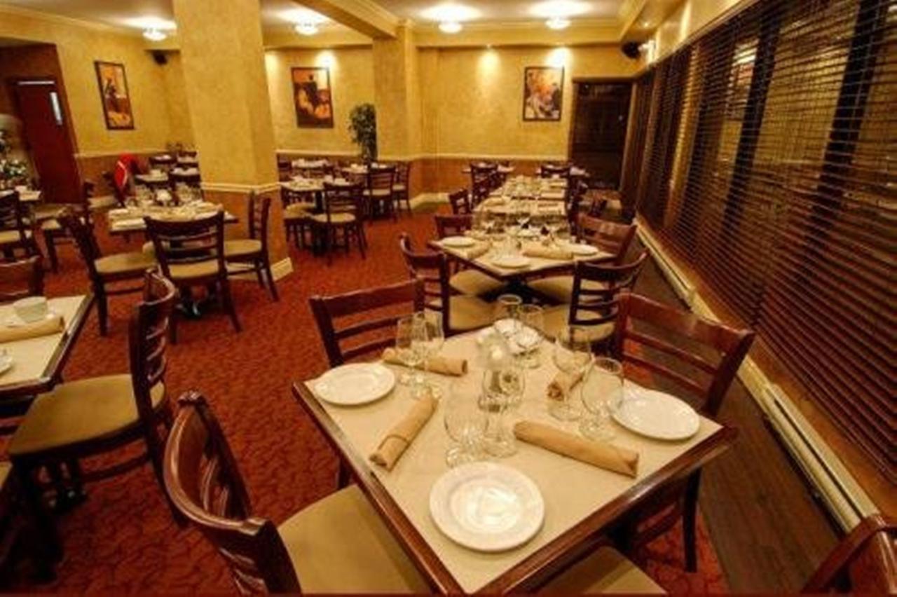 Auberge Royal Versailles Montréal Zimmer foto